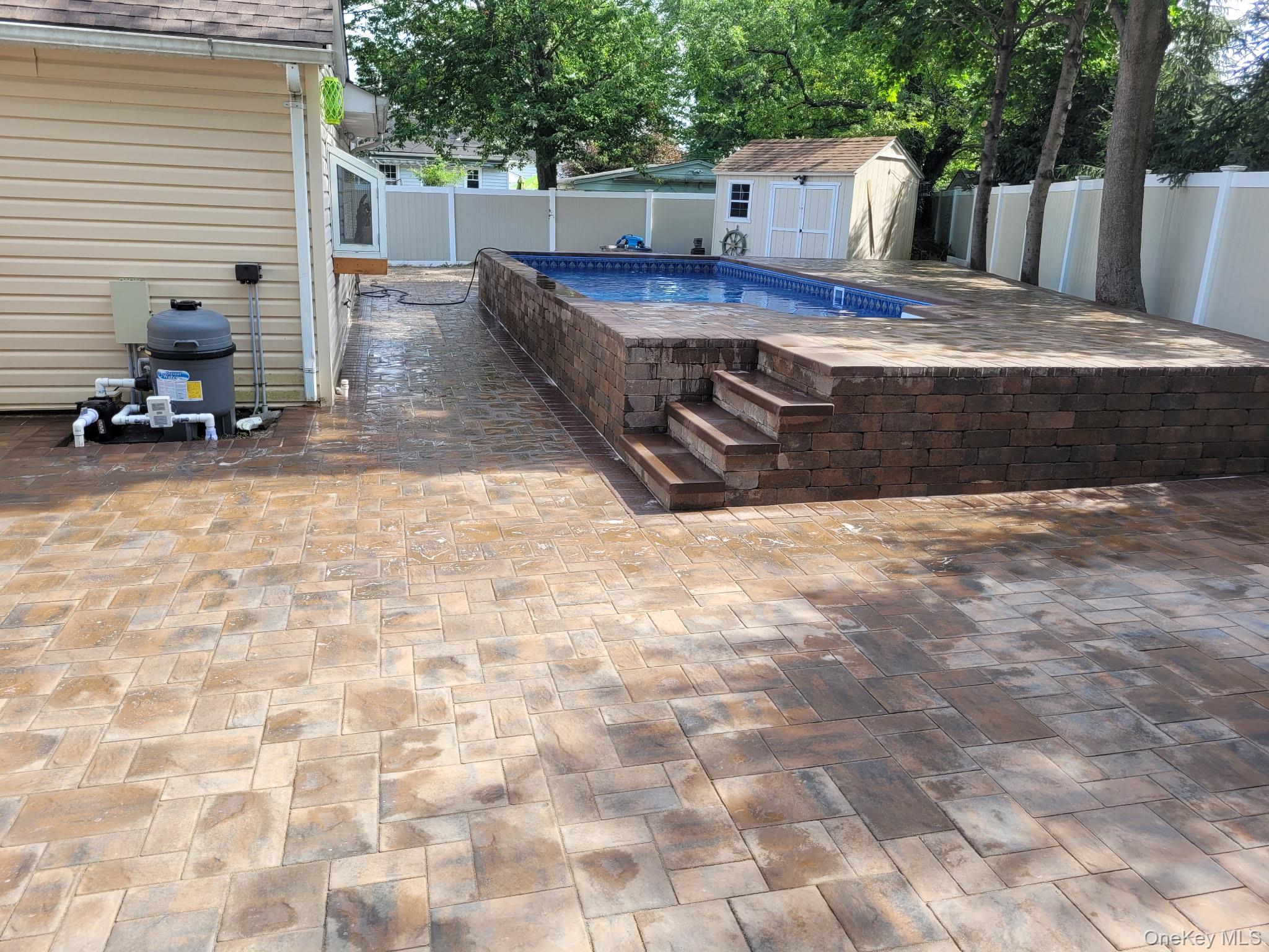 40 Alton Road, Babylon, NY 11702