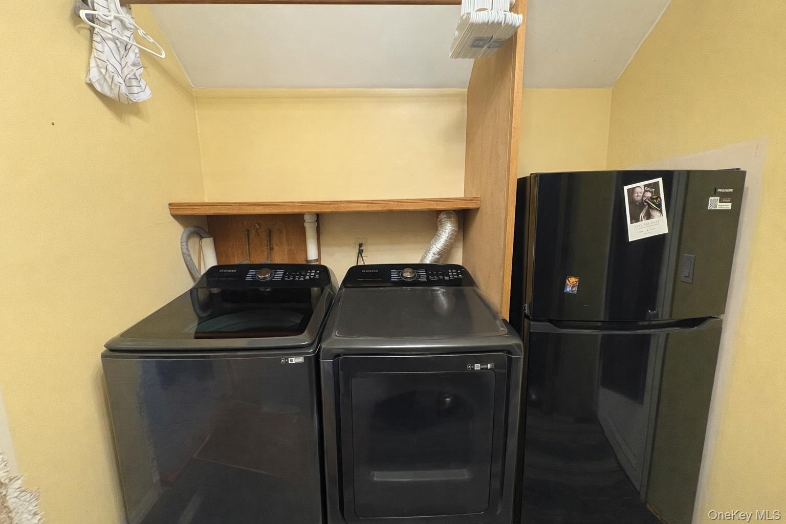 40 Alton Road, Babylon, NY 11702