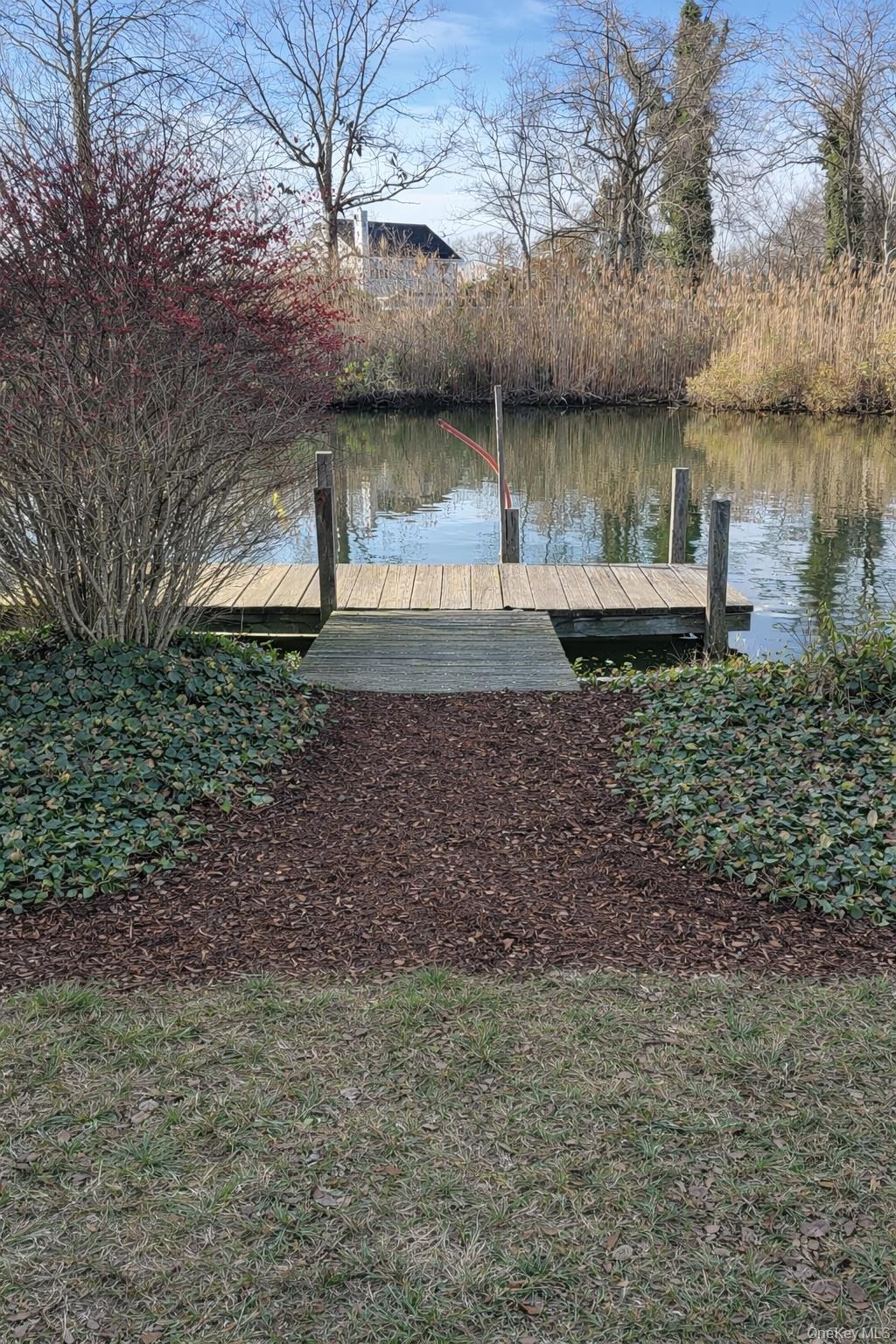 40 Alton Road, Babylon, NY 11702