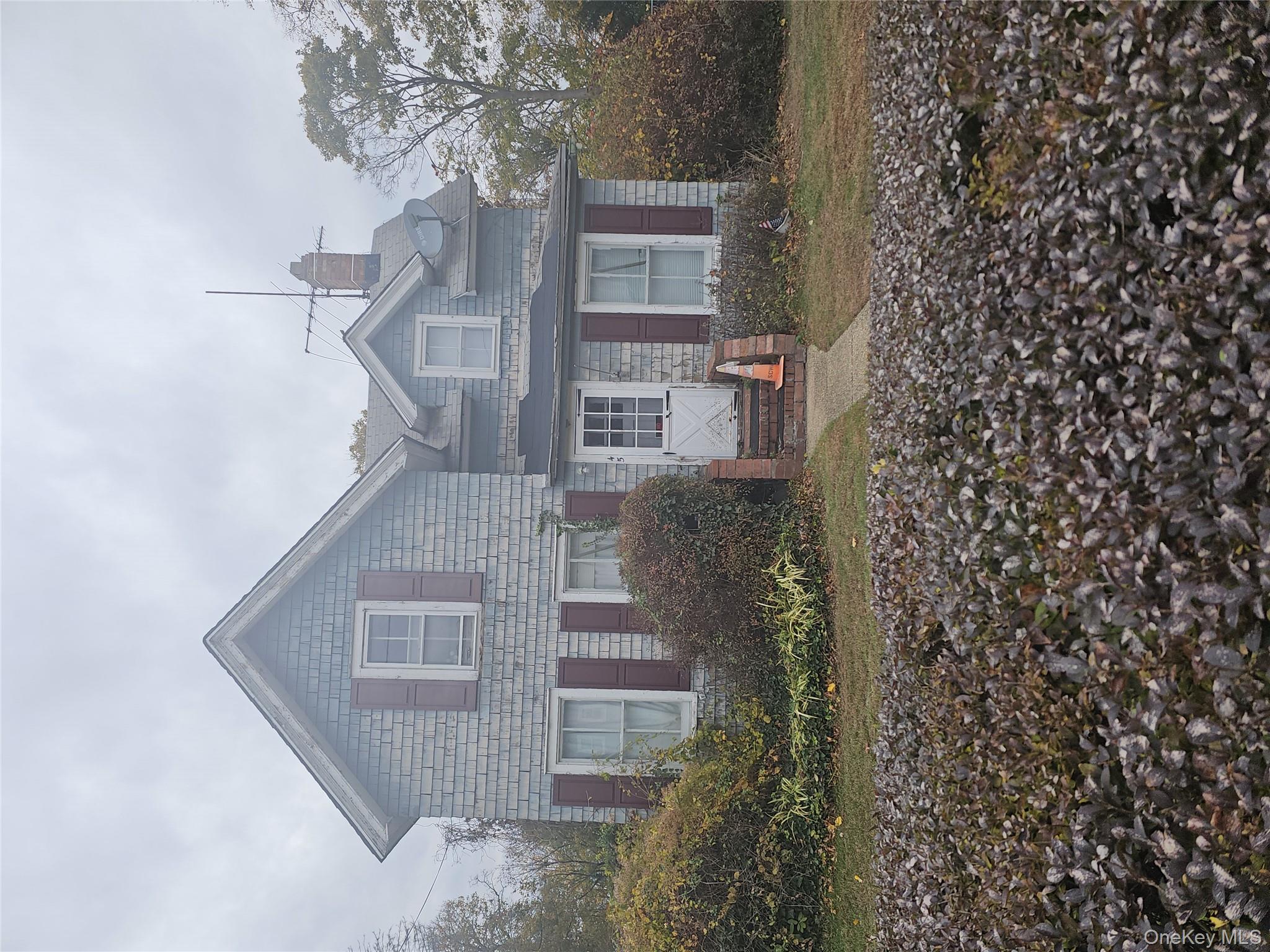 45 Arnold Avenue, West Babylon, NY 11704