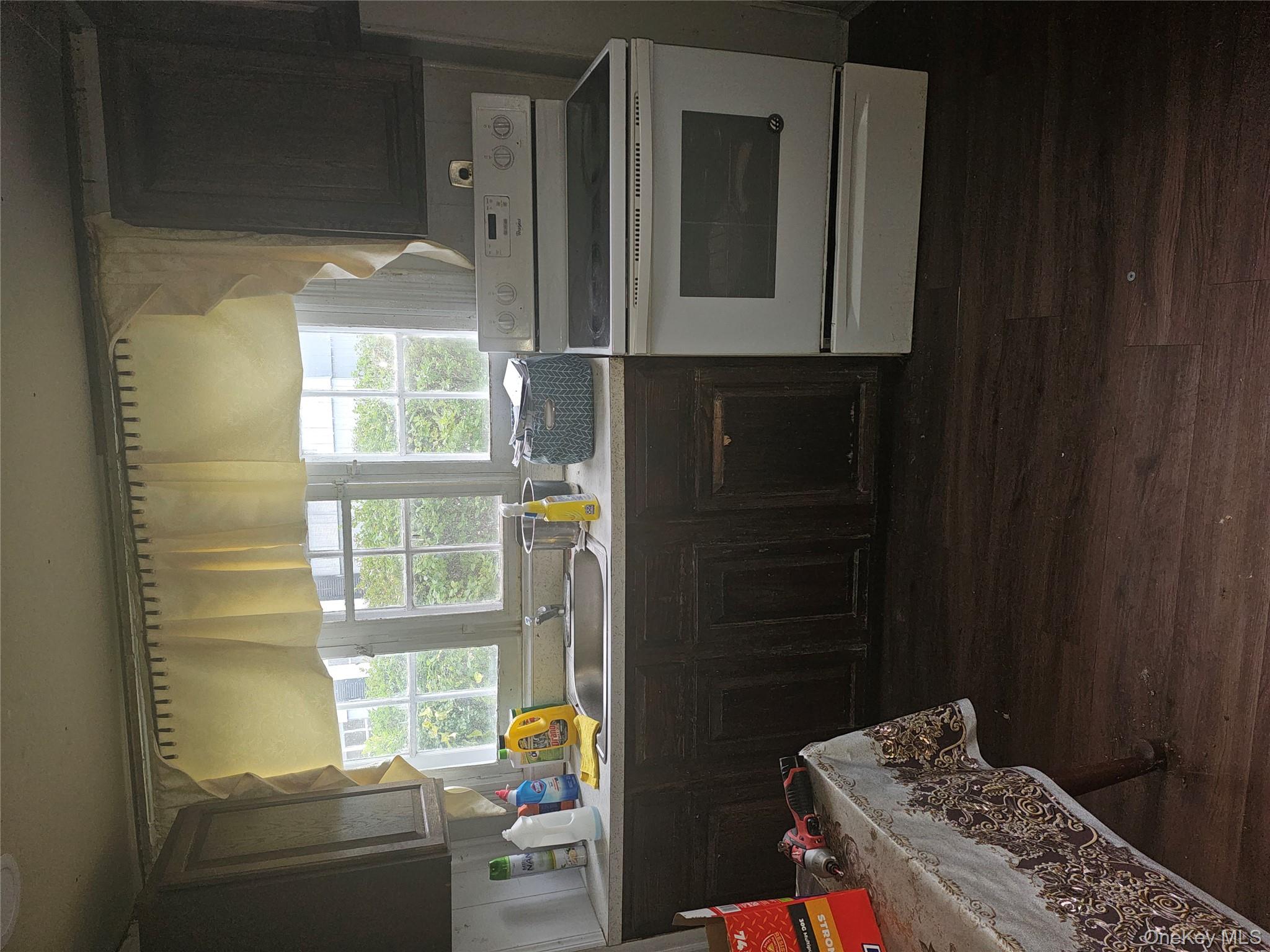 45 Arnold Avenue, West Babylon, NY 11704