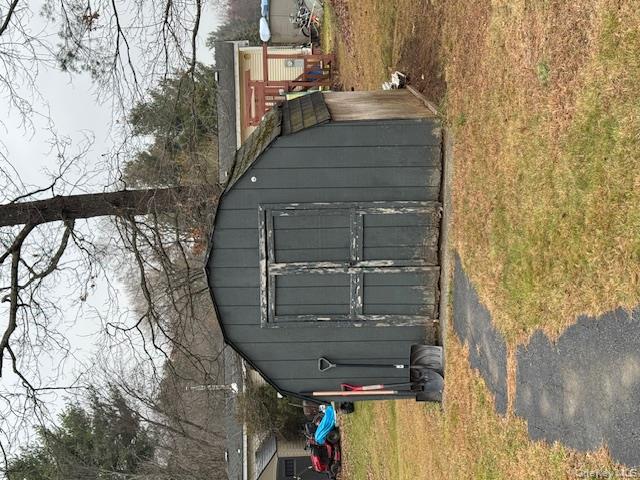 54 Ponderosa RD, Bloomingburg, NY 12721