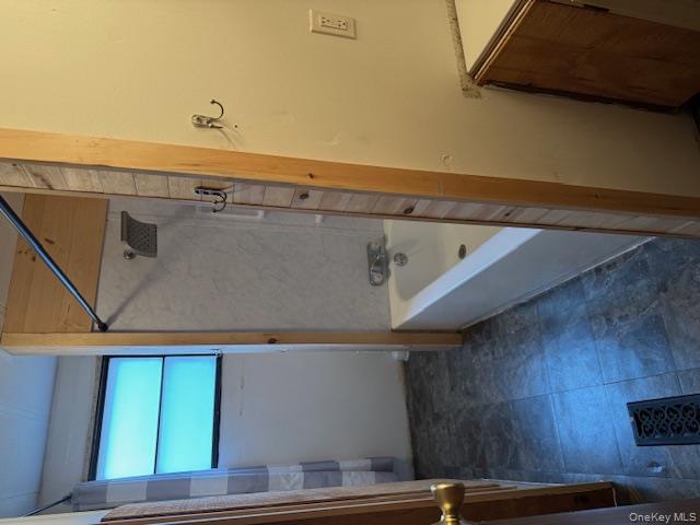 54 Ponderosa RD, Bloomingburg, NY 12721