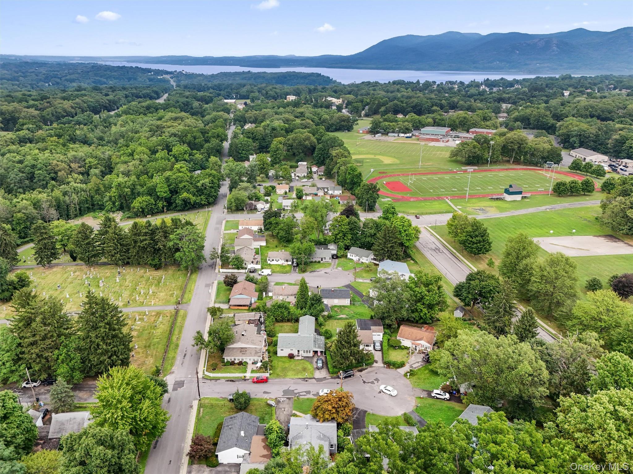 17 Perry Road, Cornwall, NY 12518