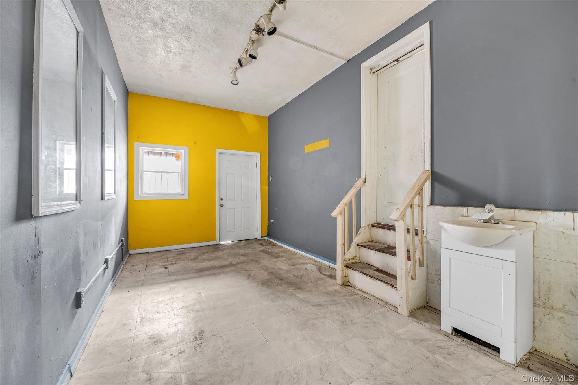 165-43 144th Terrace, Jamaica, NY 11434