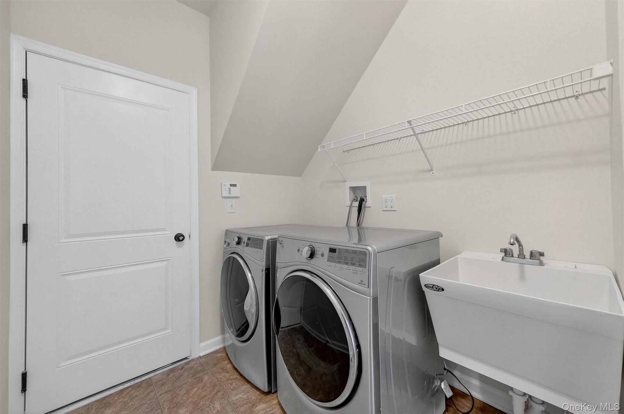 65 Fenton Way, Hopewell Junction, NY 12533