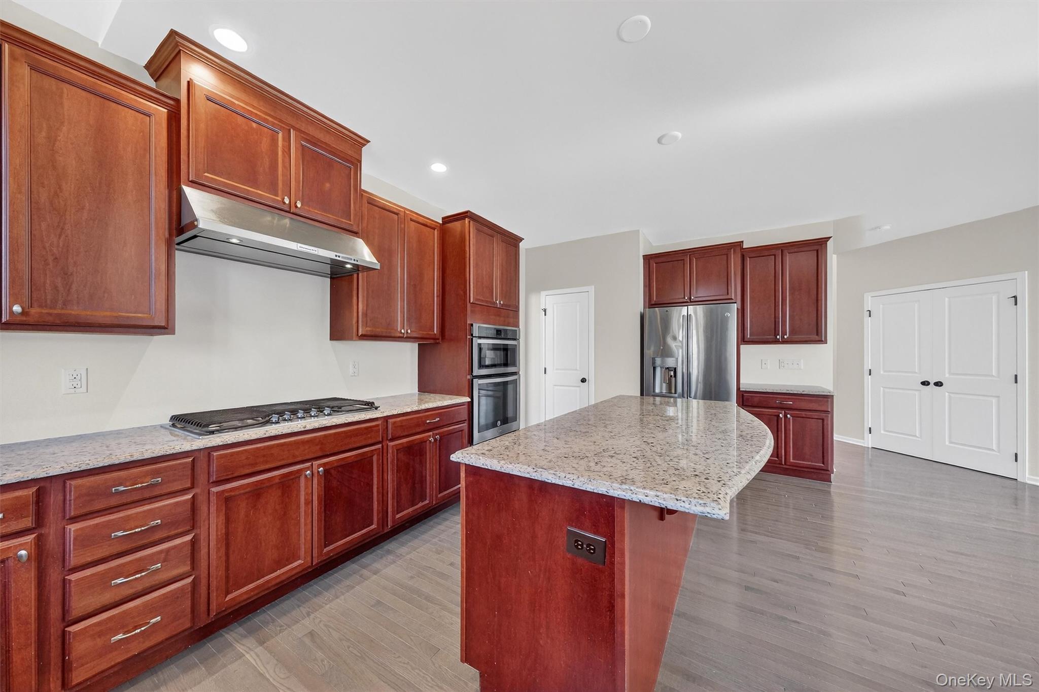 65 Fenton Way, Hopewell Junction, NY 12533