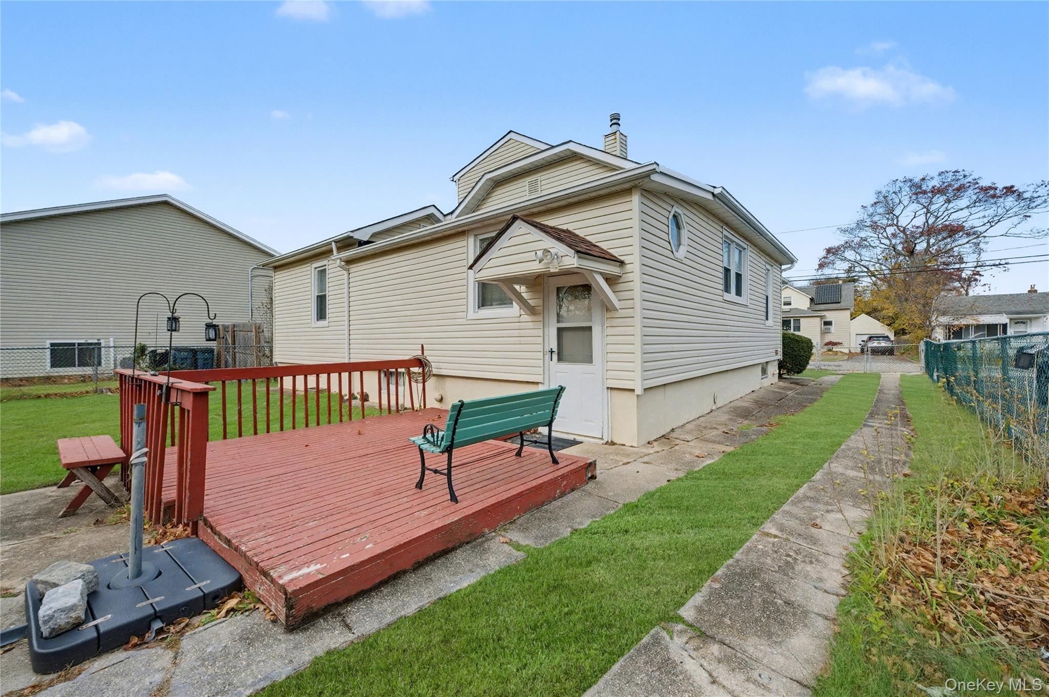 74 Nassau Street, Islip Terrace, NY 11752