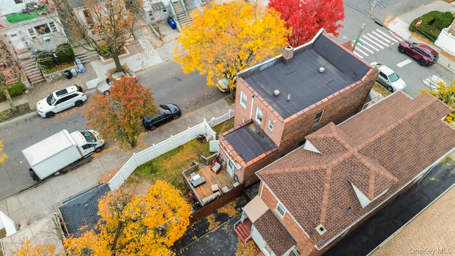 1352 Hollywood Avenue, Bronx, NY 10461