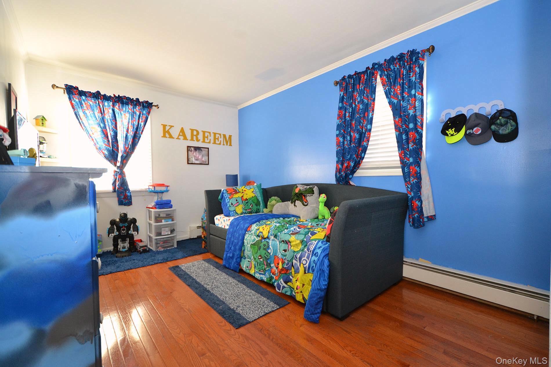 27 Albright Road, Coram, NY 11727