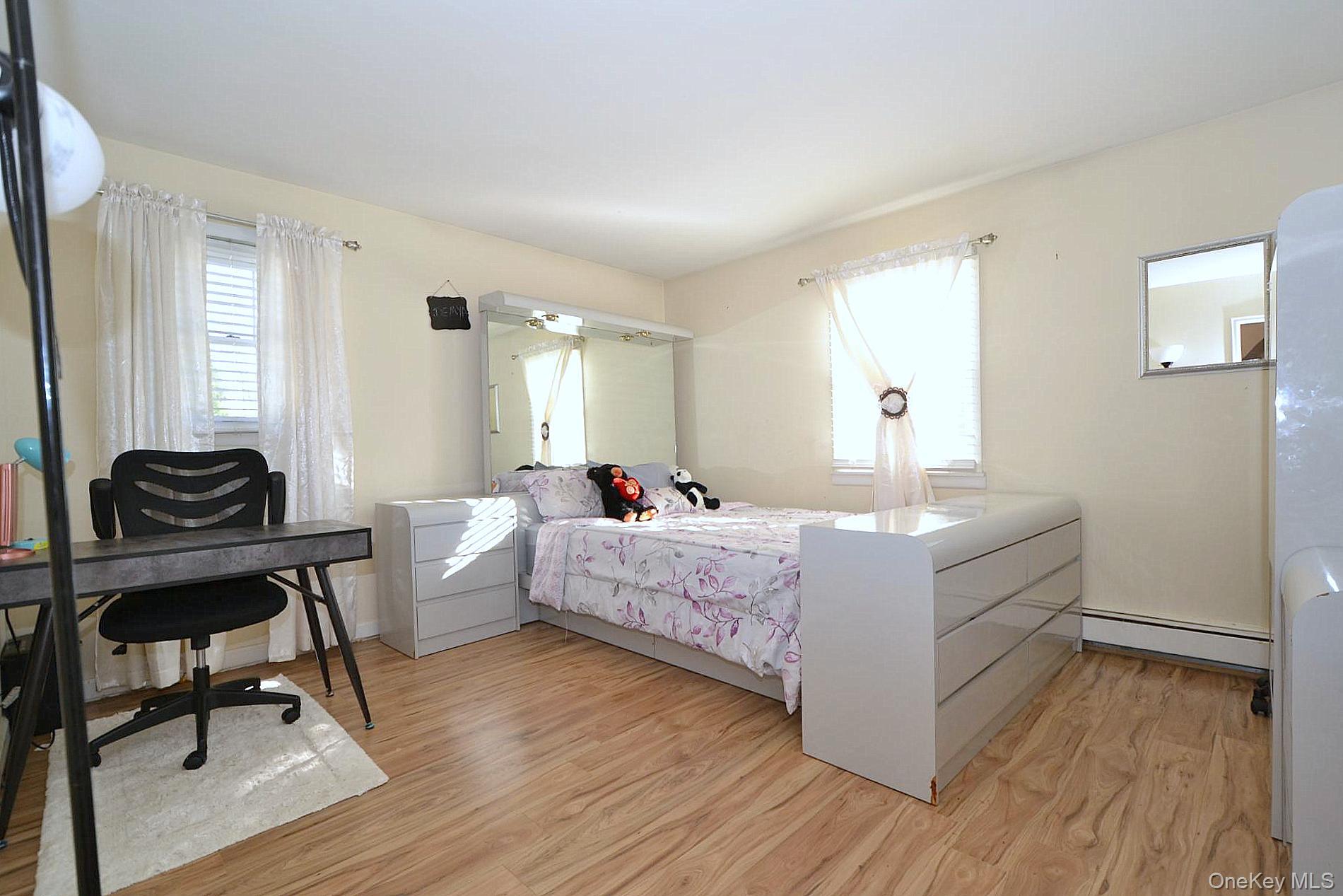 27 Albright Road, Coram, NY 11727