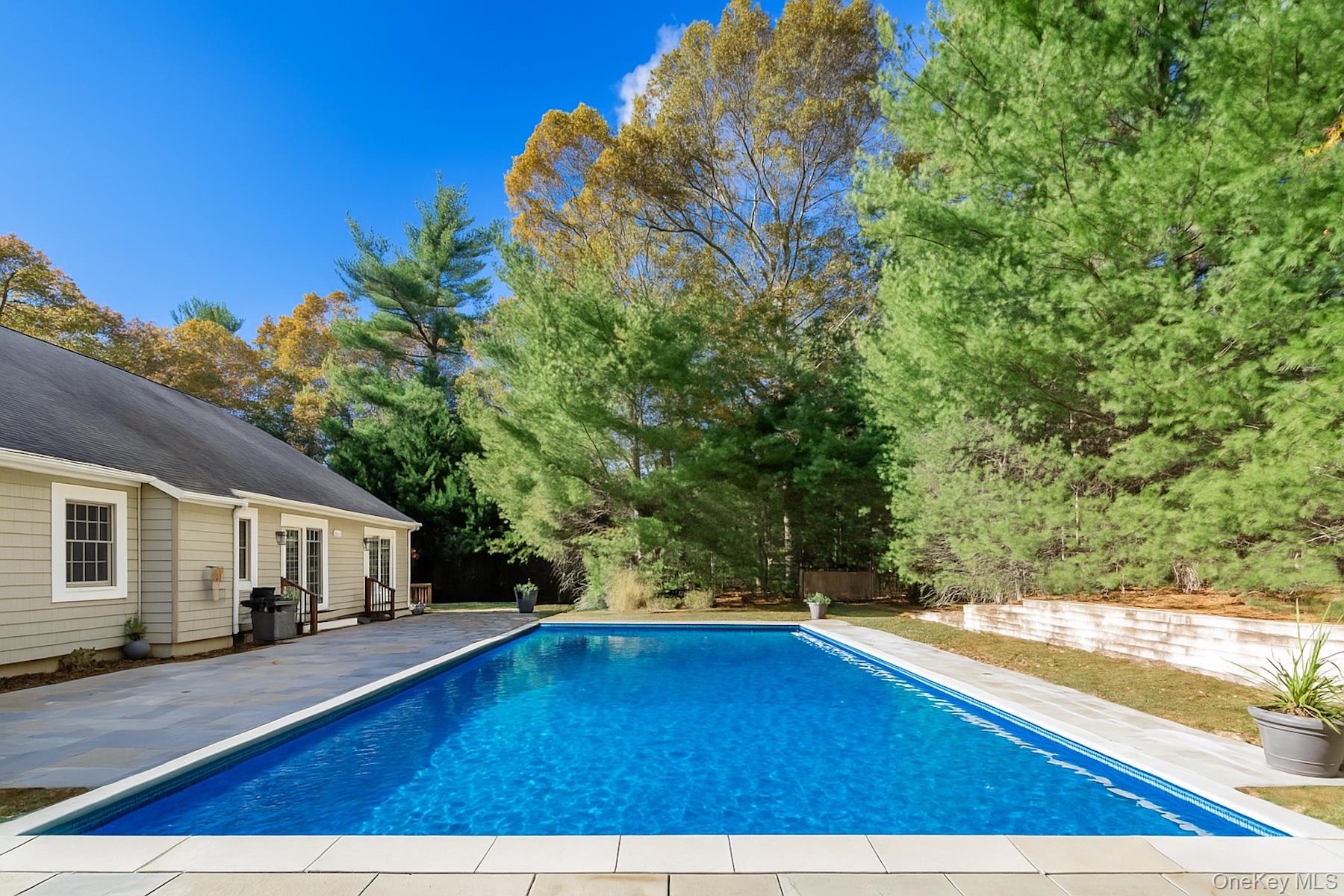 3 Sally's Path, East Hampton, NY 11937