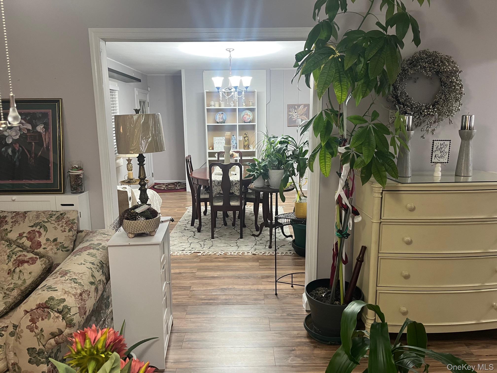 52 Mist Lane, Westbury, NY 11590