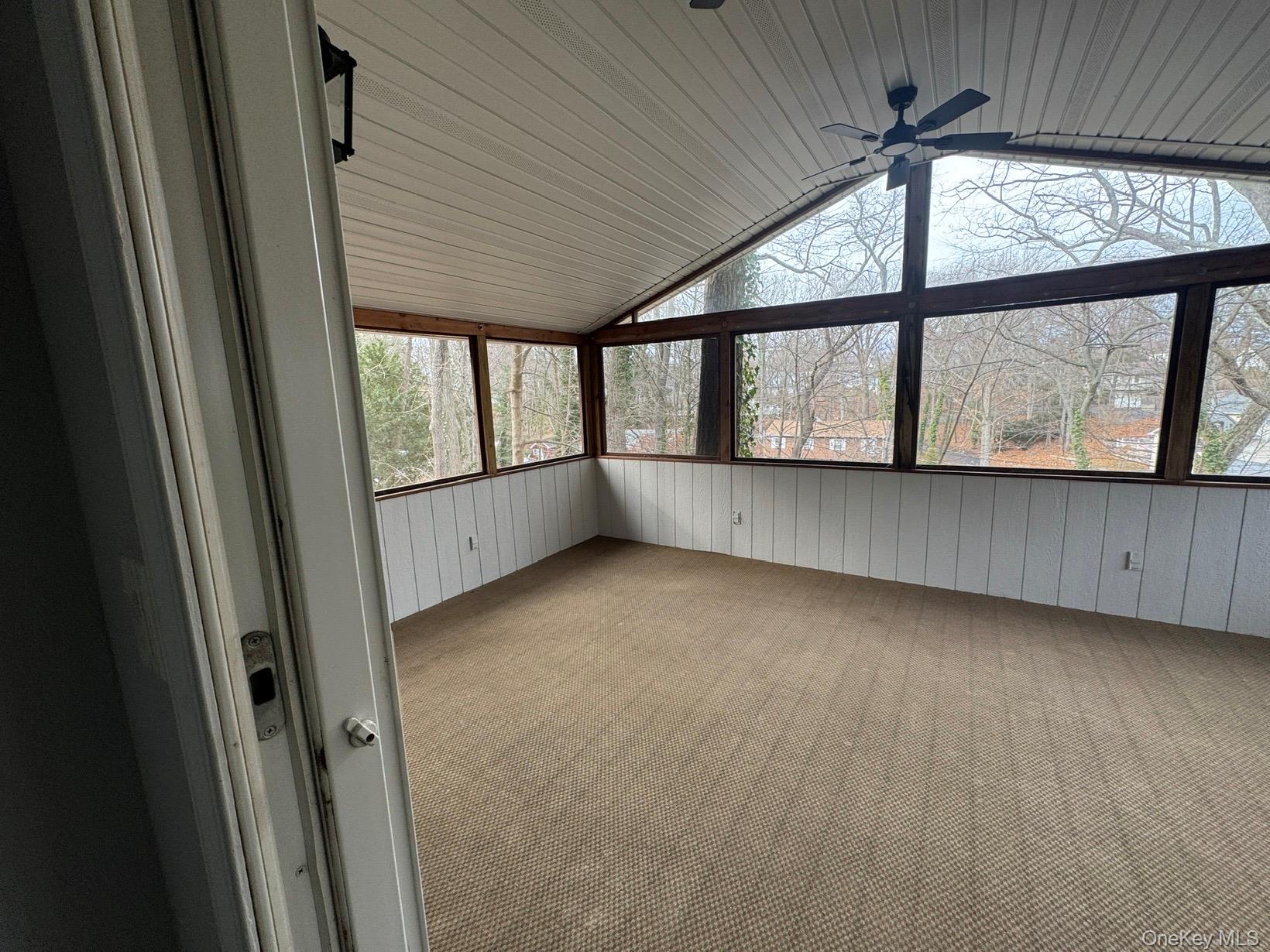 10 Woodland Lane, Huntington, NY 11743