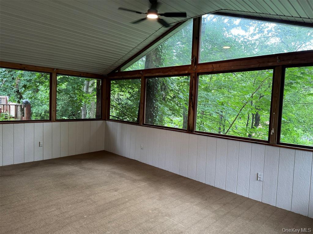 10 Woodland Lane, Huntington, NY 11743