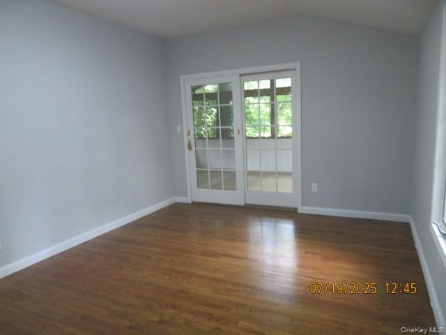 10 Woodland Lane, Huntington, NY 11743