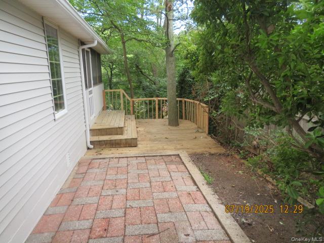 10 Woodland Lane, Huntington, NY 11743