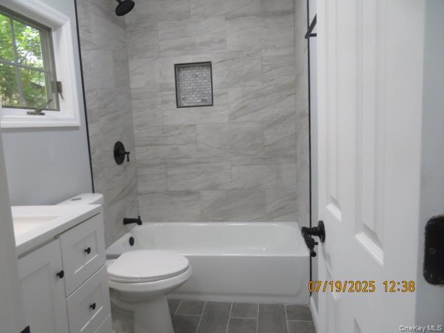 10 Woodland Lane, Huntington, NY 11743