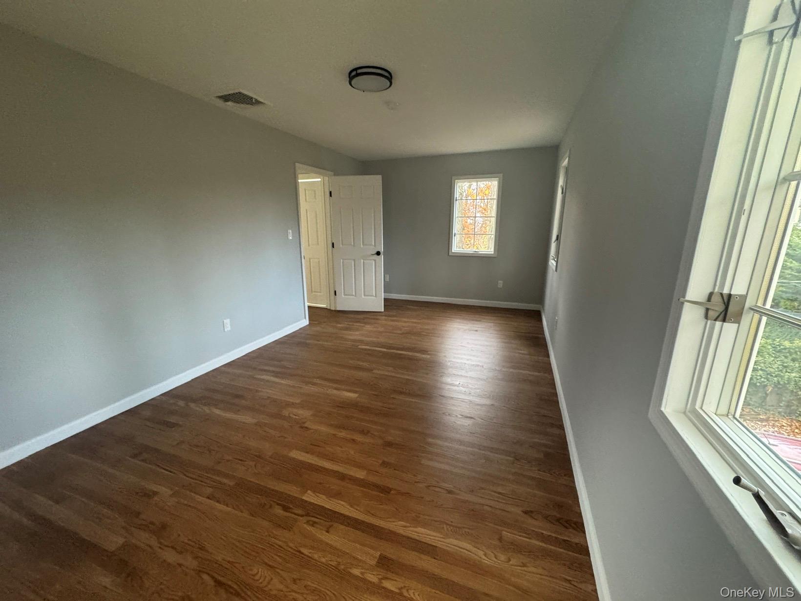 10 Woodland Lane, Huntington, NY 11743