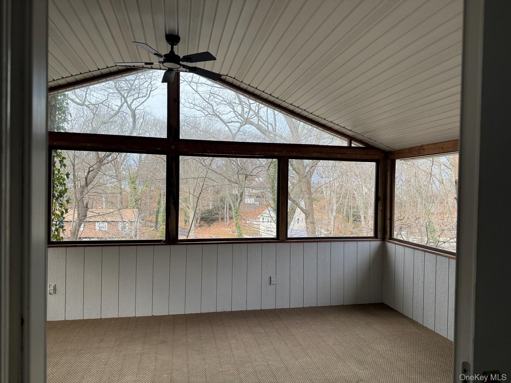 10 Woodland Lane, Huntington, NY 11743