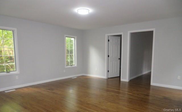 10 Woodland Lane, Huntington, NY 11743