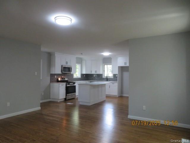 10 Woodland Lane, Huntington, NY 11743