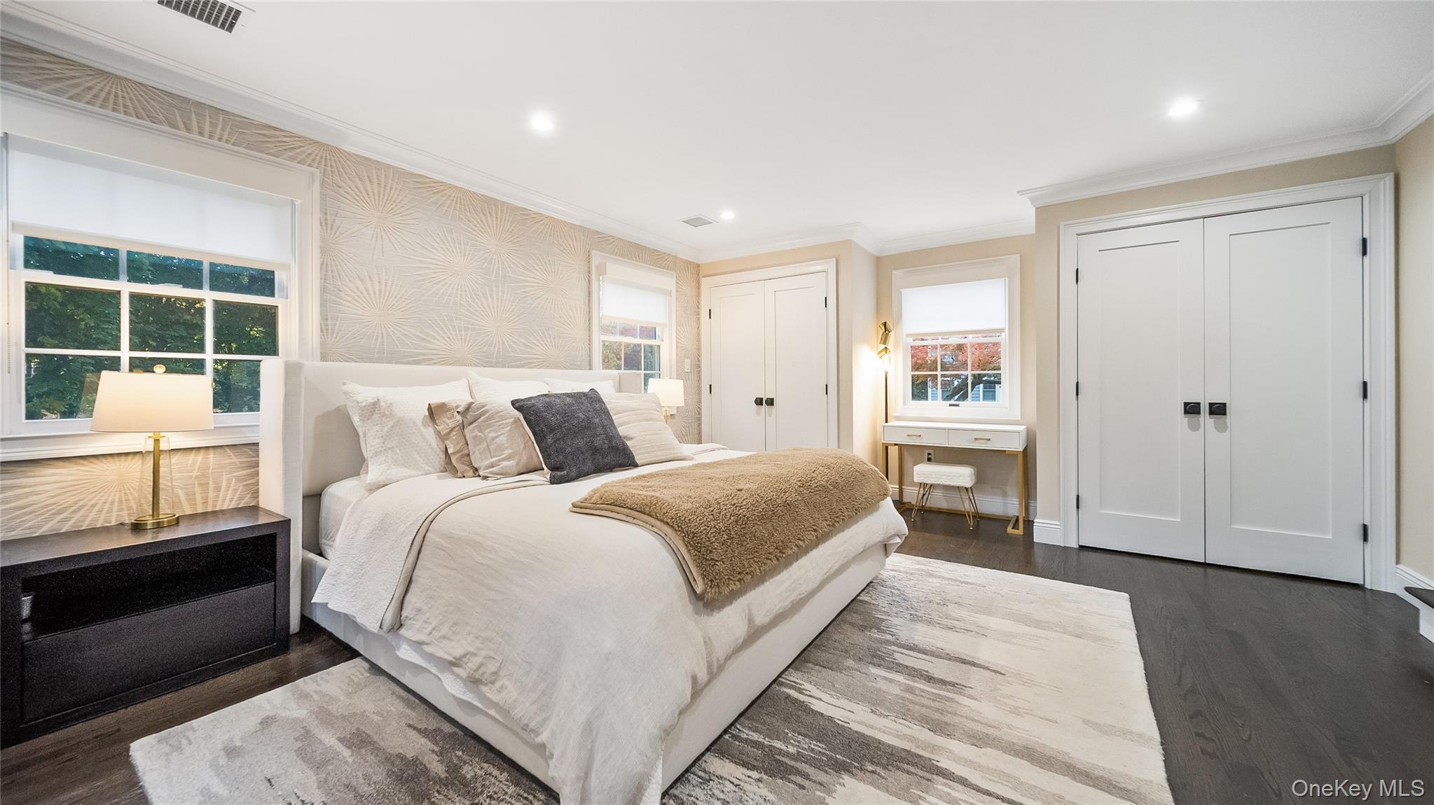 305 Nassau Avenue, Manhasset, NY 11030