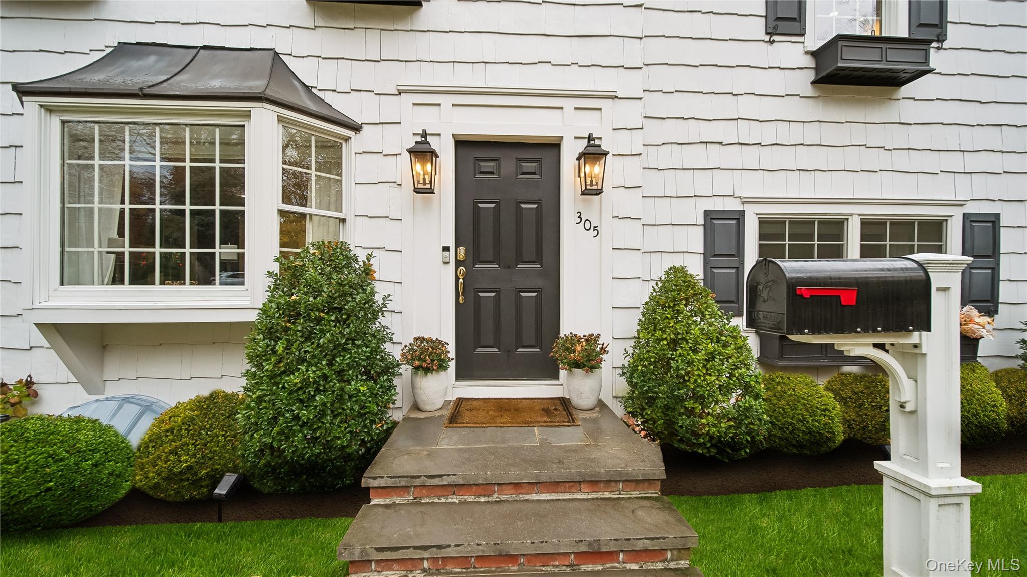 305 Nassau Avenue, Manhasset, NY 11030