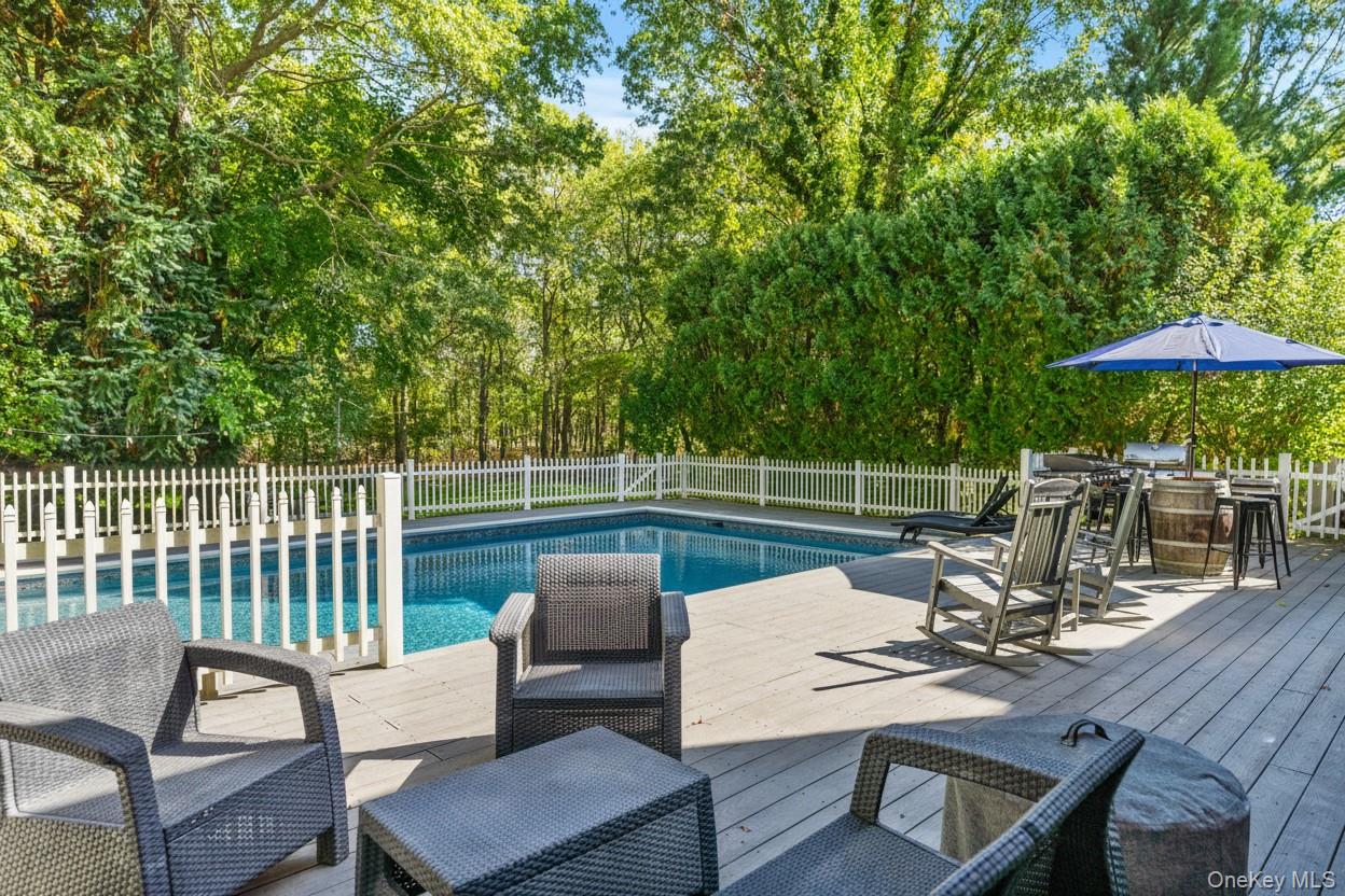 107 Spinney Road, East Quogue, NY 11942