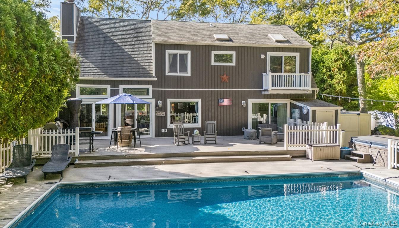 107 Spinney Road, East Quogue, NY 11942