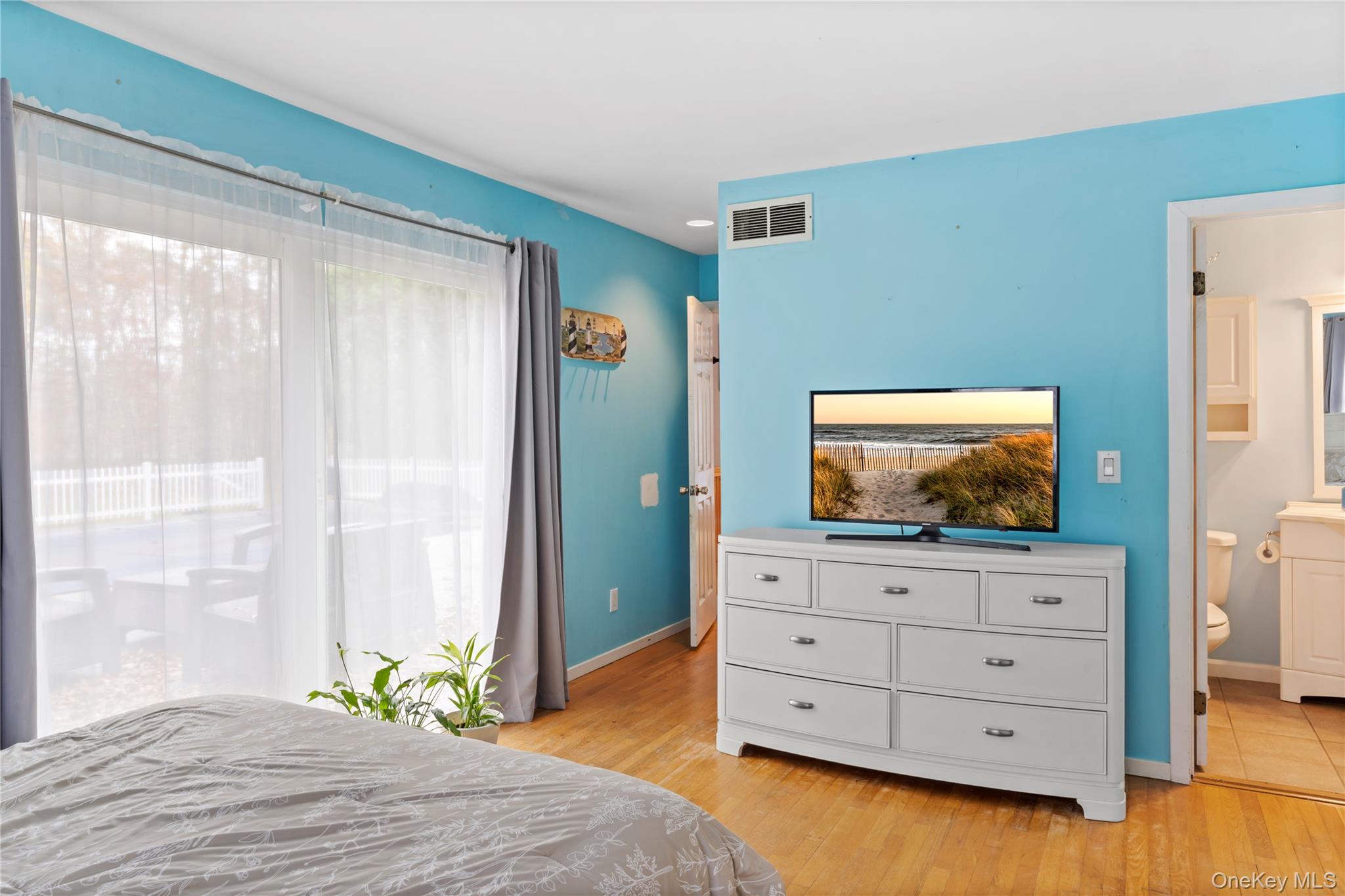 107 Spinney Road, East Quogue, NY 11942