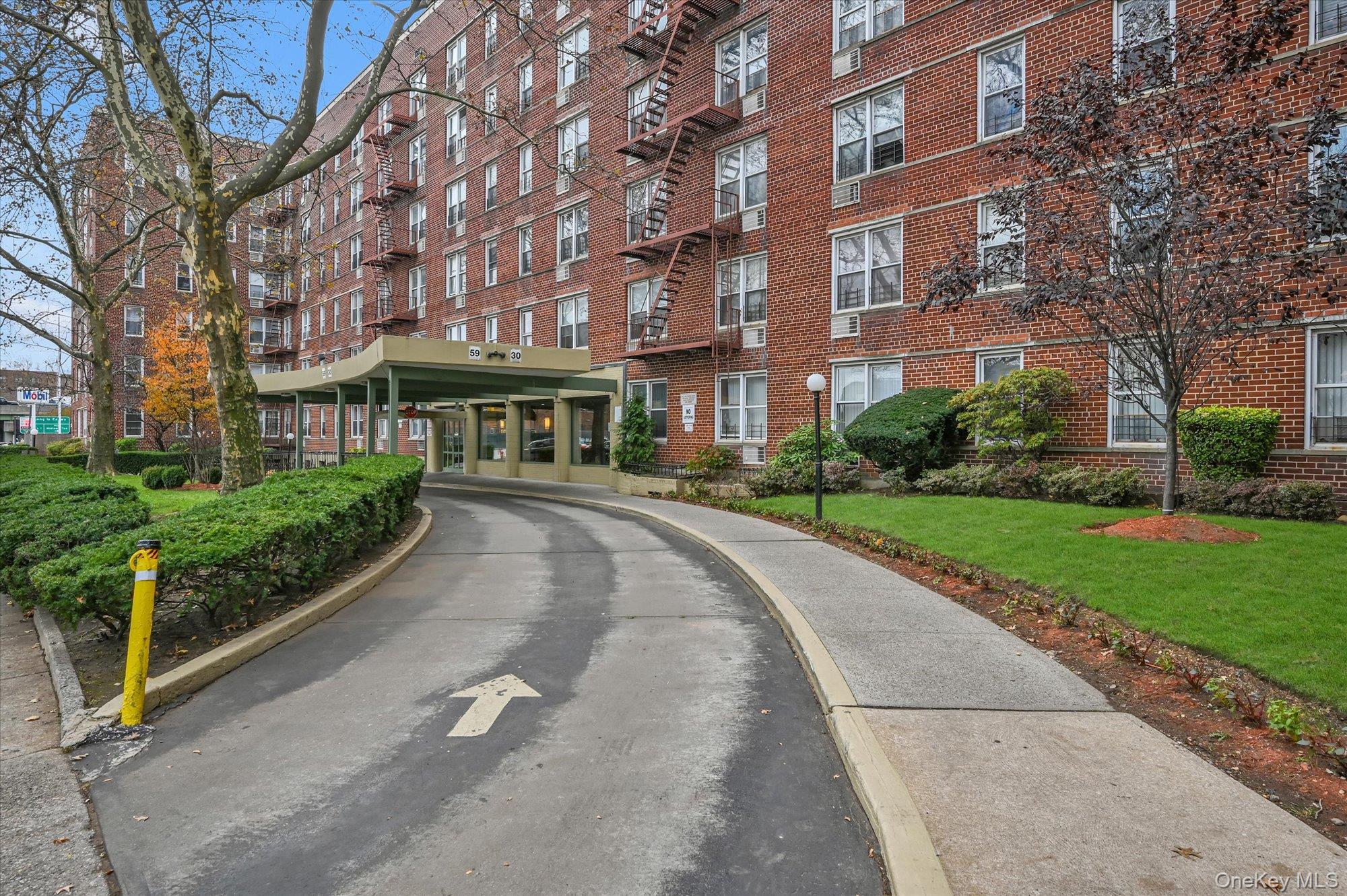 5930 108th Street # 4P, Corona, NY 11368