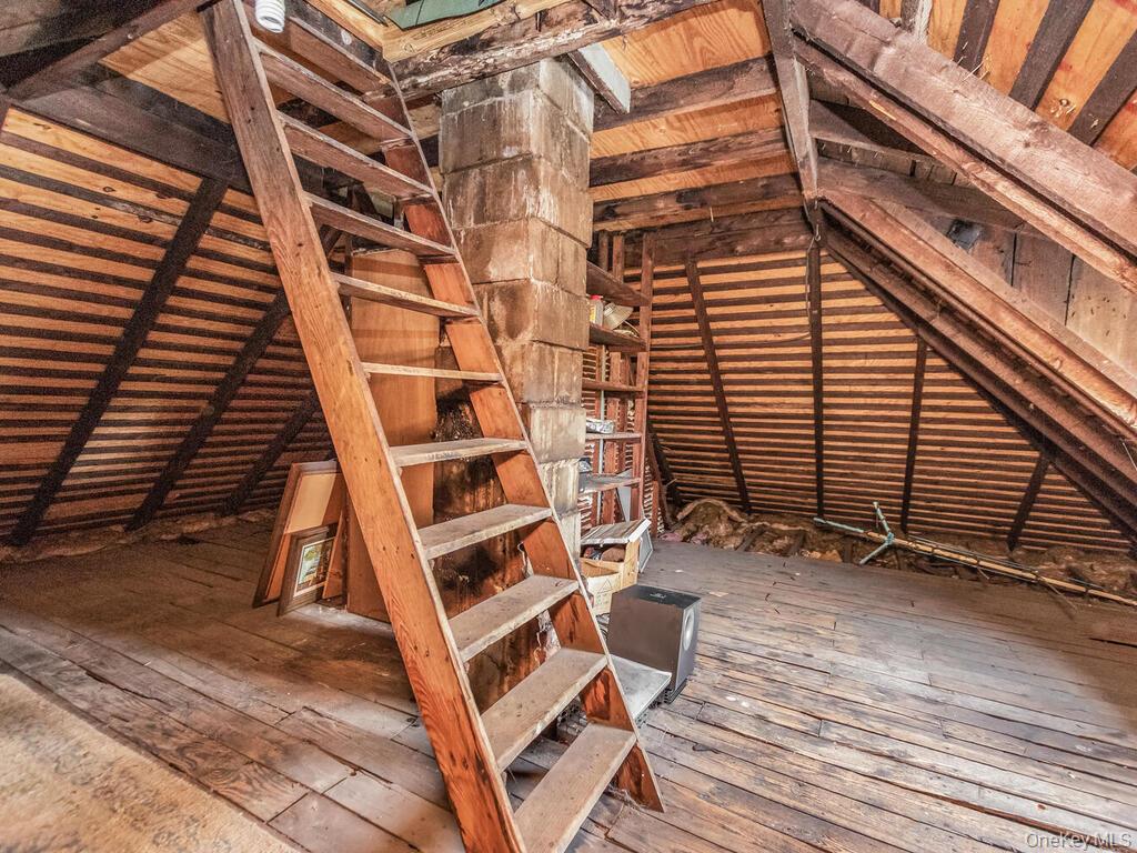 90 Meucci Avenue, Copiague, NY 11726