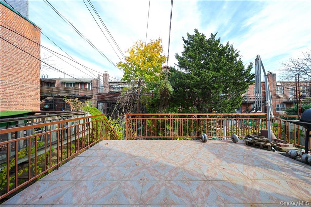 2415 E 27th Street, Brooklyn, NY 11235