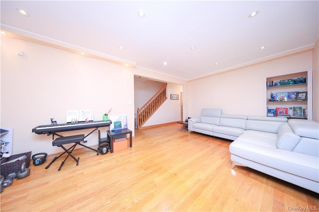 2415 E 27th Street, Brooklyn, NY 11235