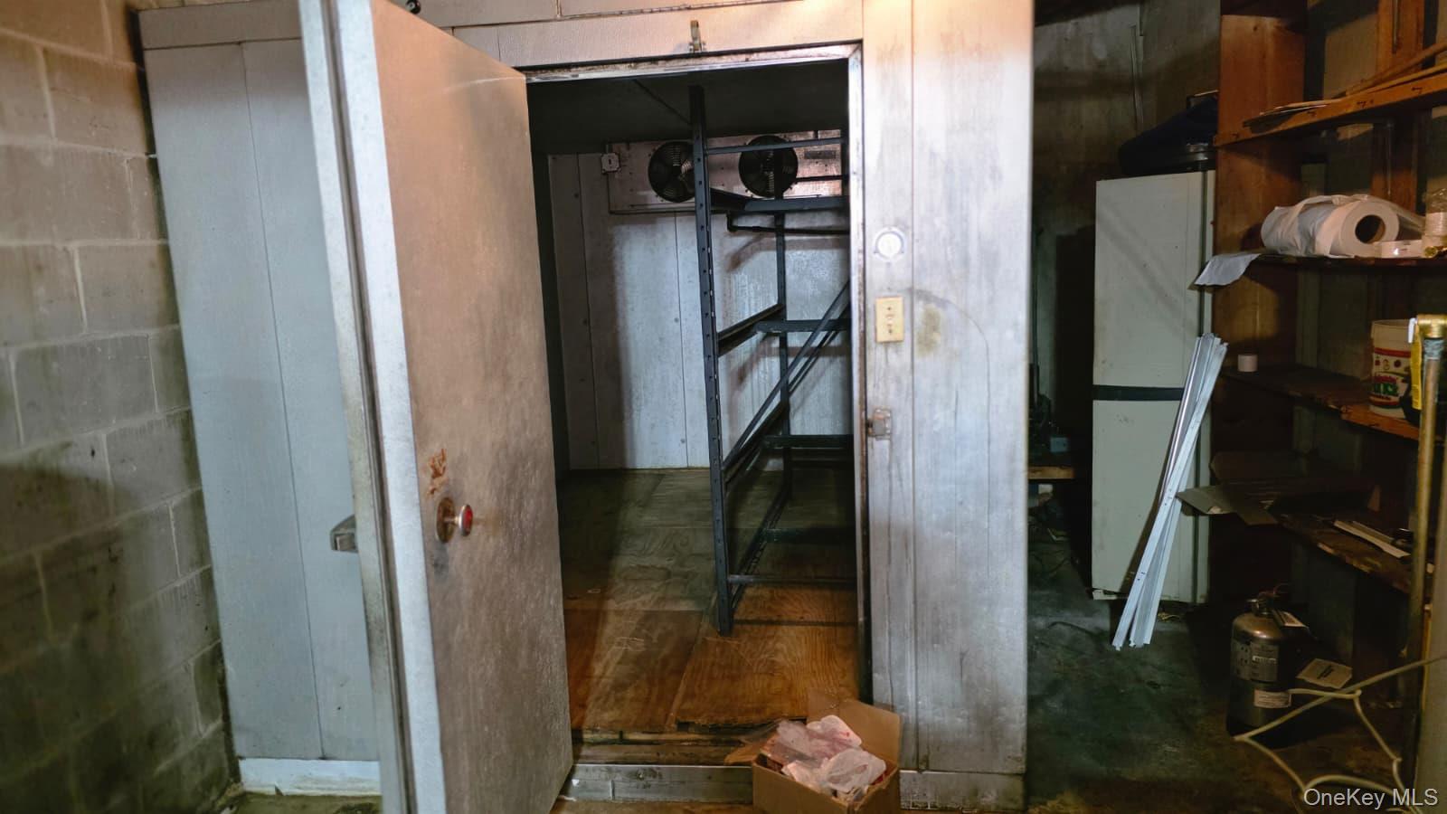 376 fulton Avenue, Hempstead, NY 15500