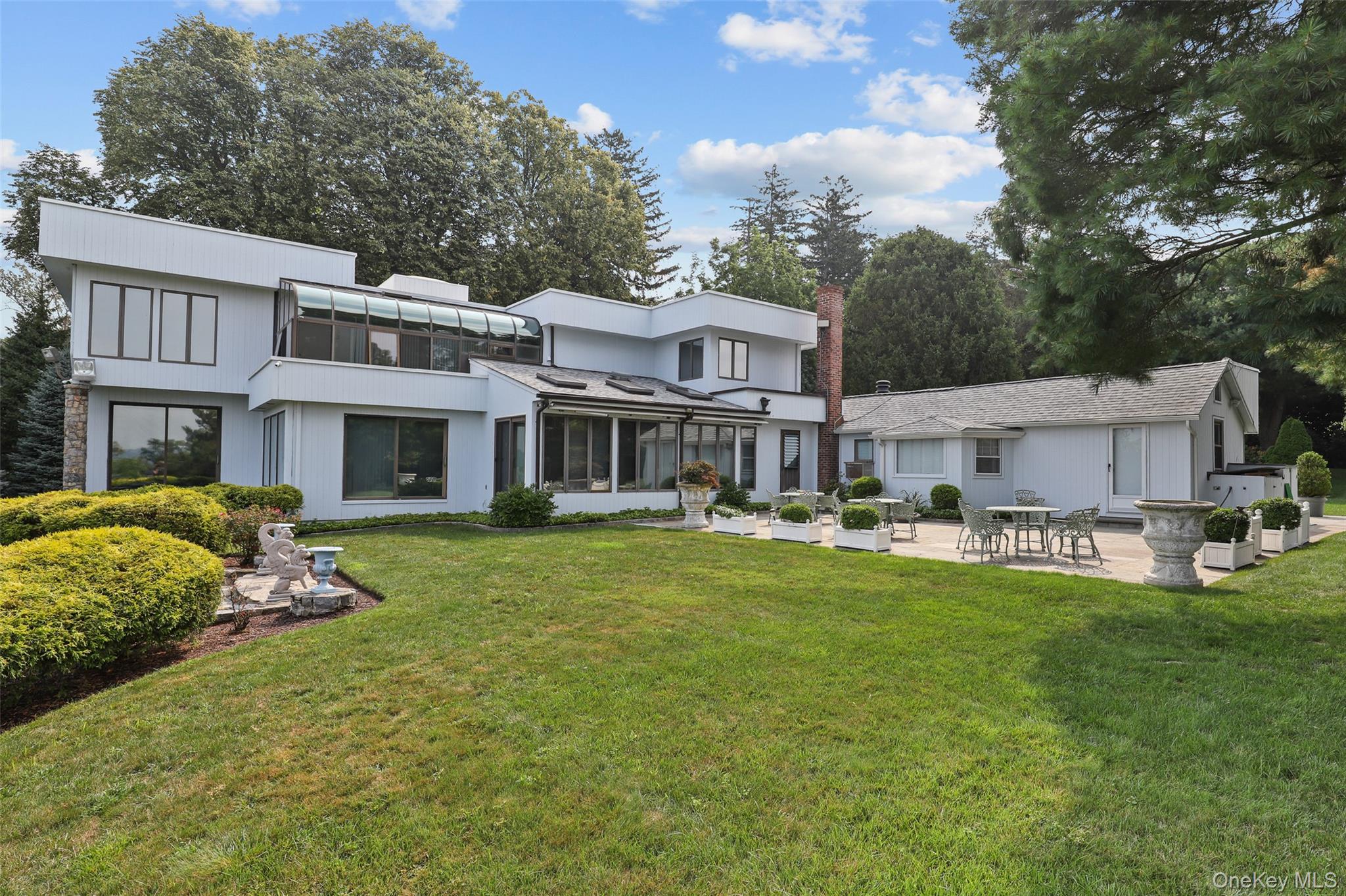 43 Matthiessen Park N, Irvington, NY 10533