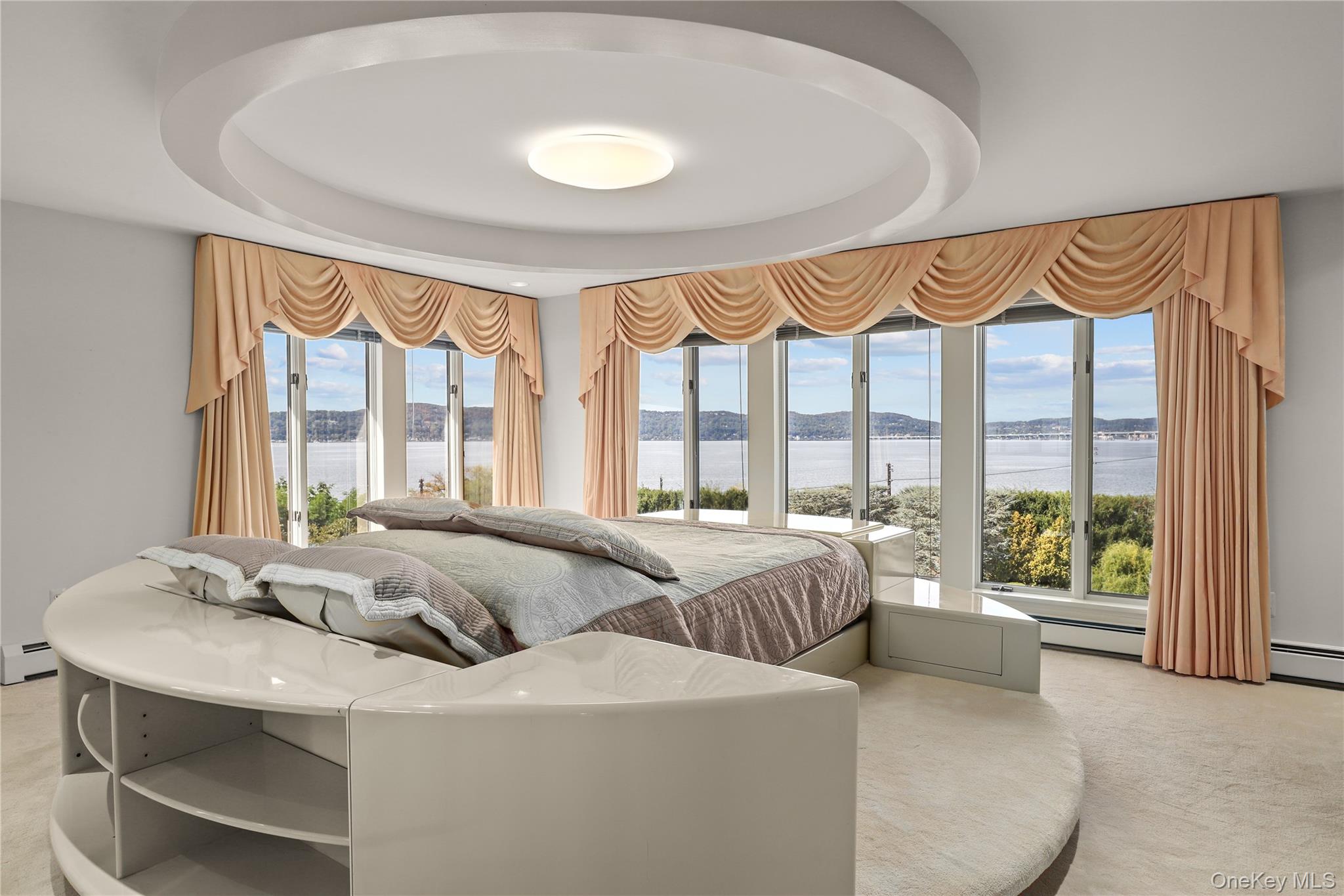 43 Matthiessen Park N, Irvington, NY 10533