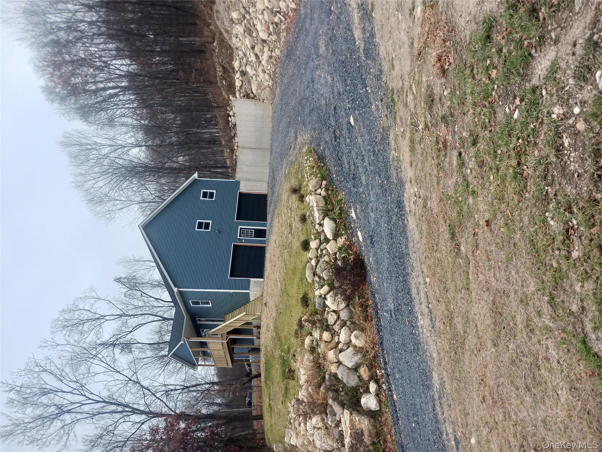 207 Roosa Gap Road, Bloomingburg, NY 12721