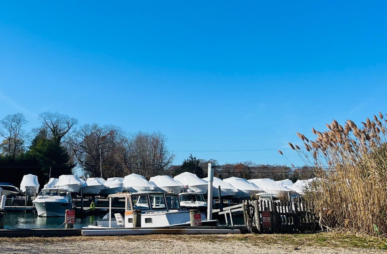 6 Shore Road, Southampton, NY 11968