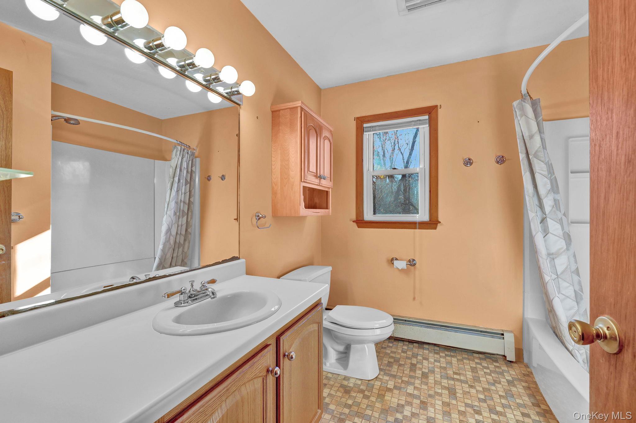 21 California Drive, Middletown, NY 10940