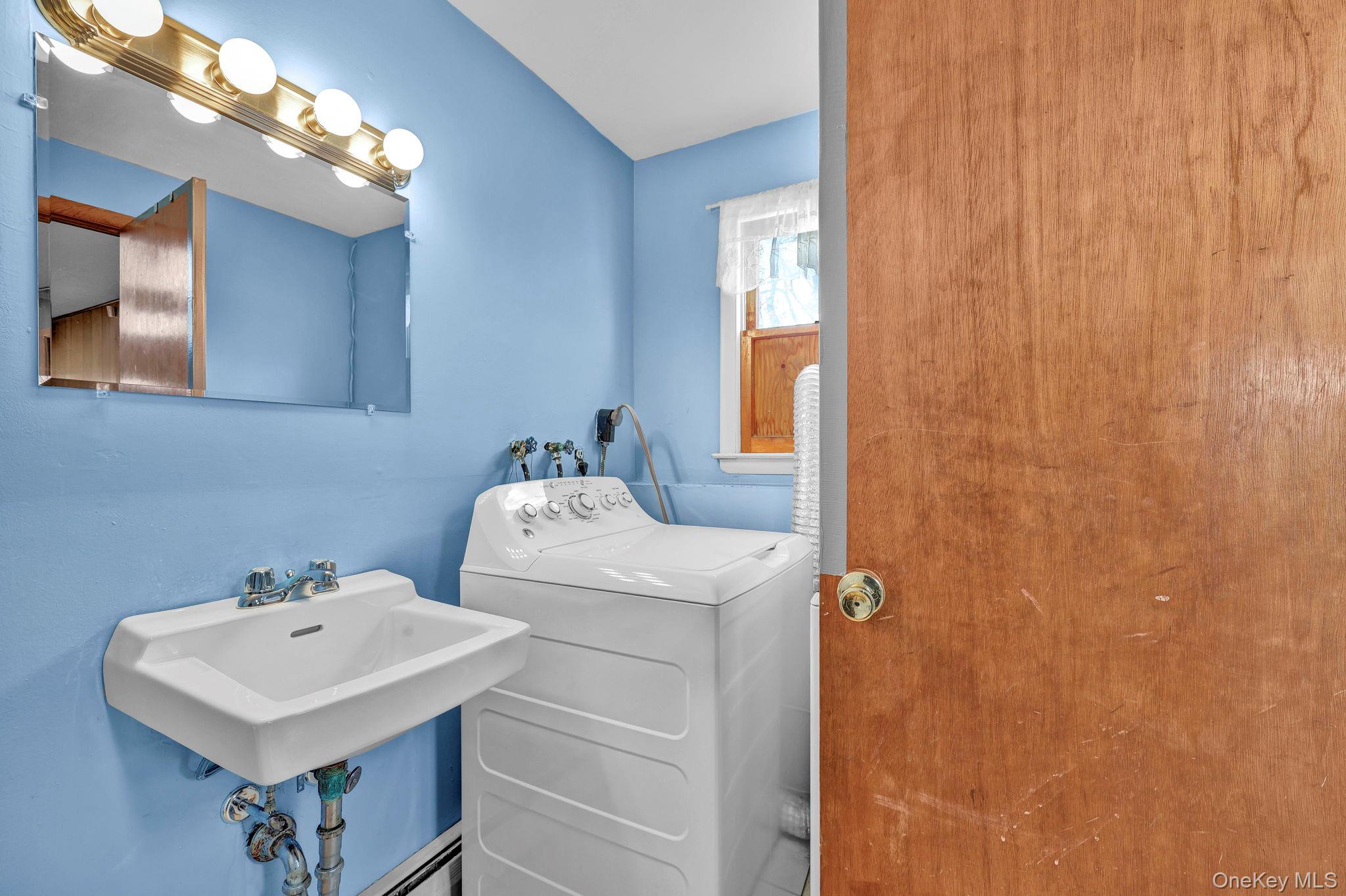 21 California Drive, Middletown, NY 10940