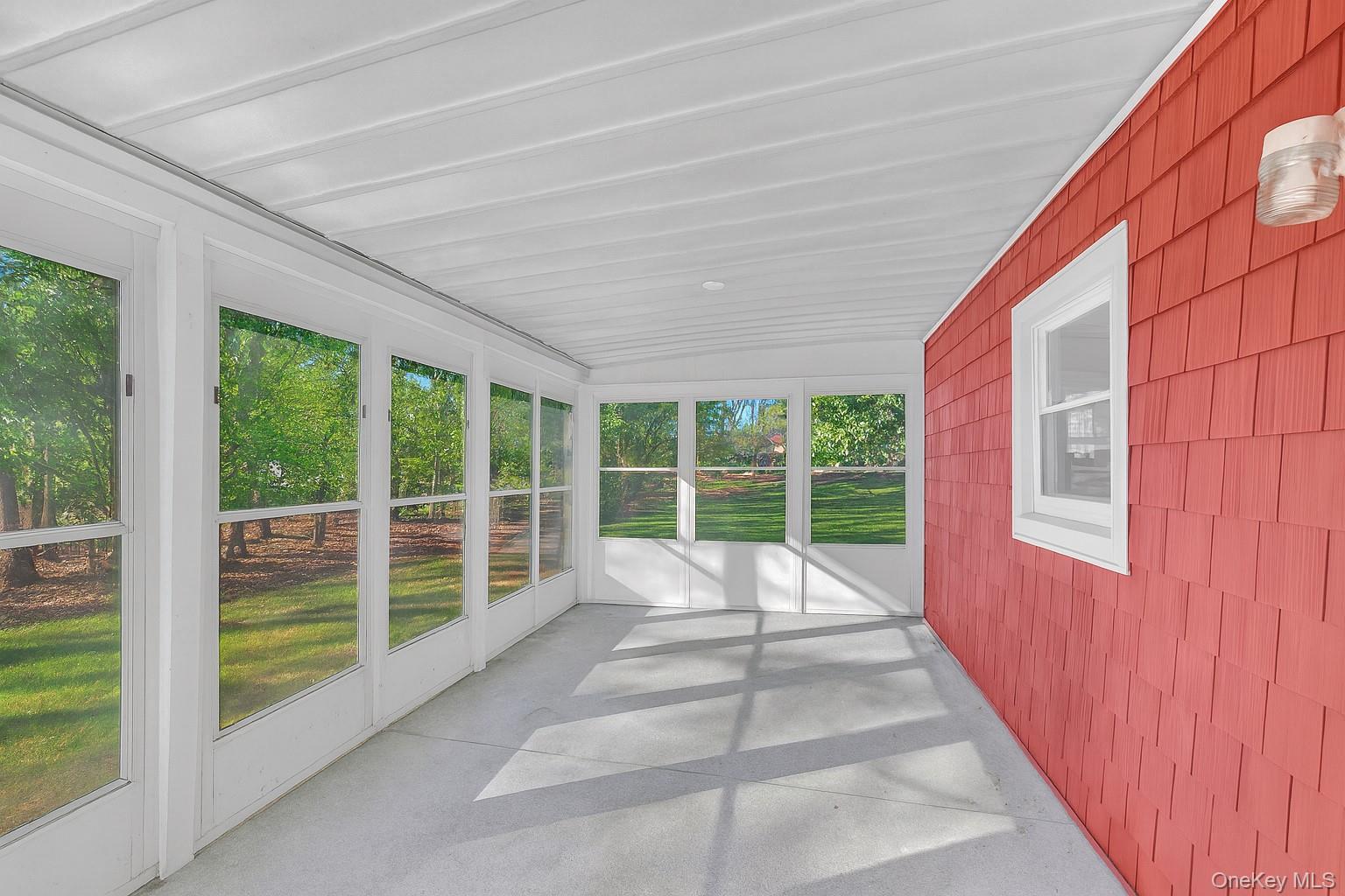 21 California Drive, Middletown, NY 10940