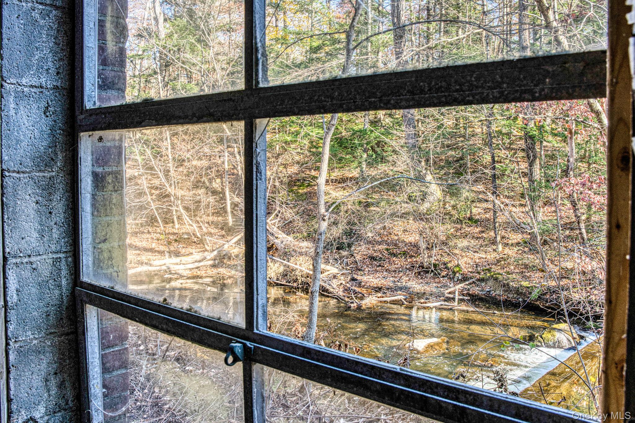 37 E Market Street, Hyde Park, NY 12538