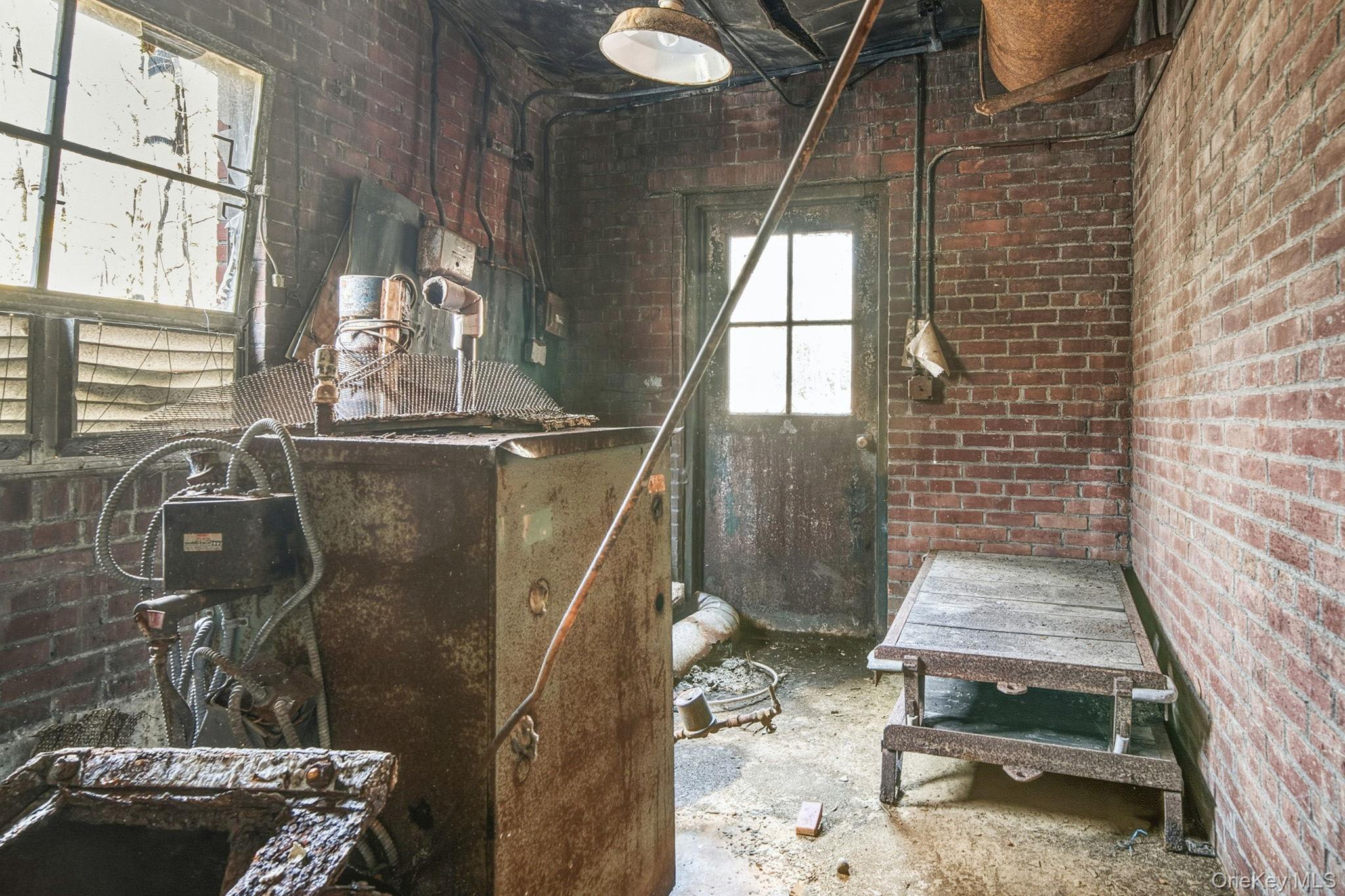 37 E Market Street, Hyde Park, NY 12538