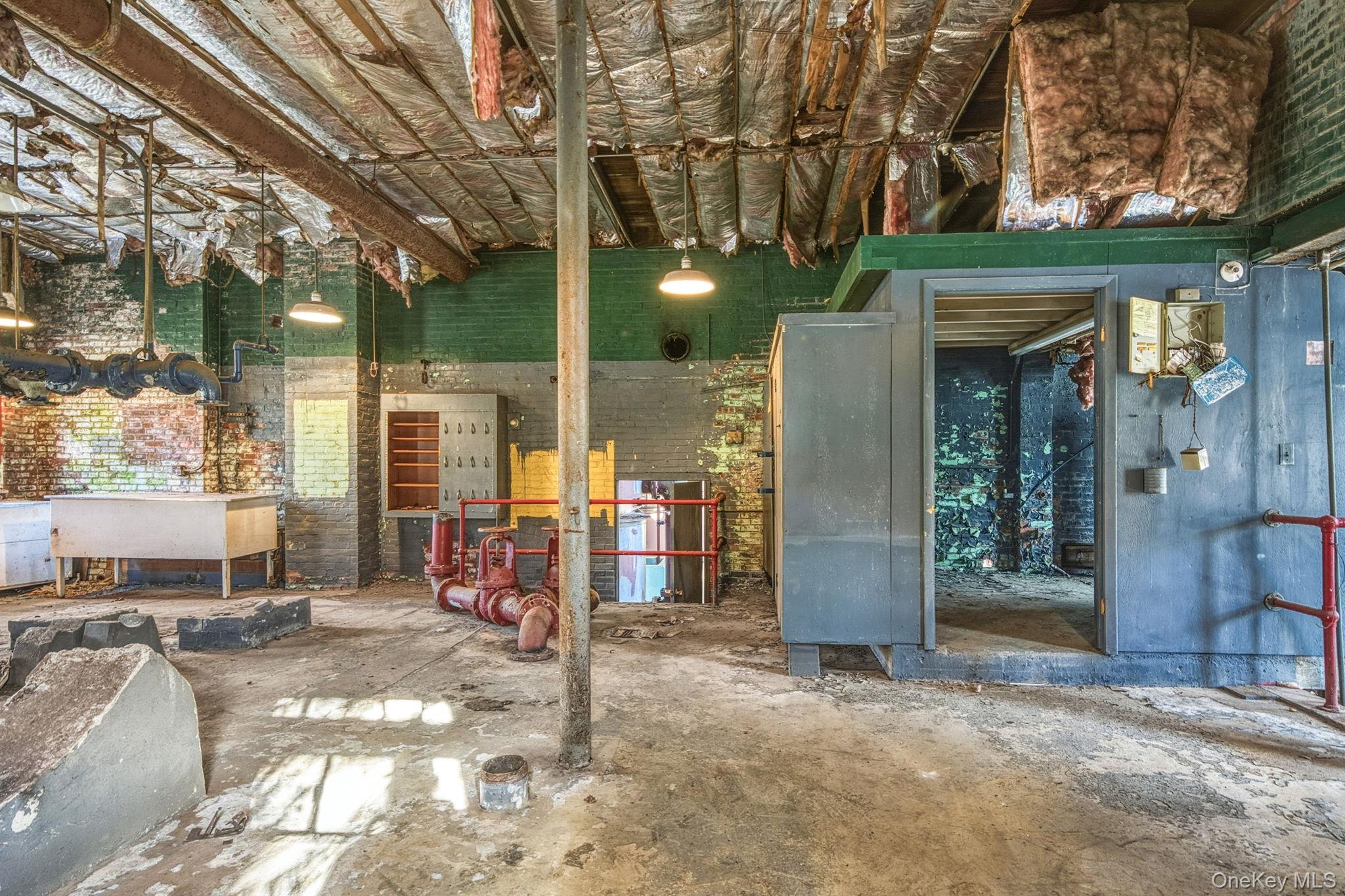 37 E Market Street, Hyde Park, NY 12538