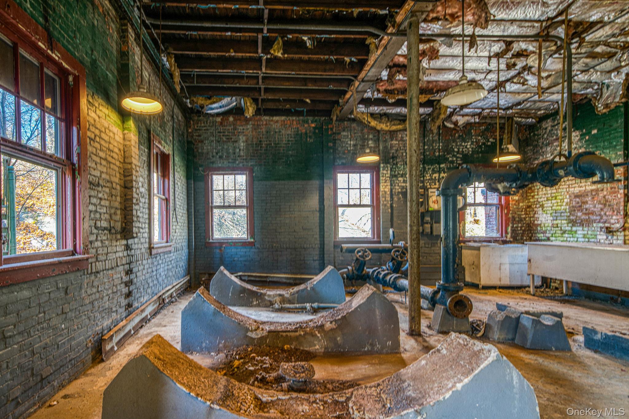 37 E Market Street, Hyde Park, NY 12538