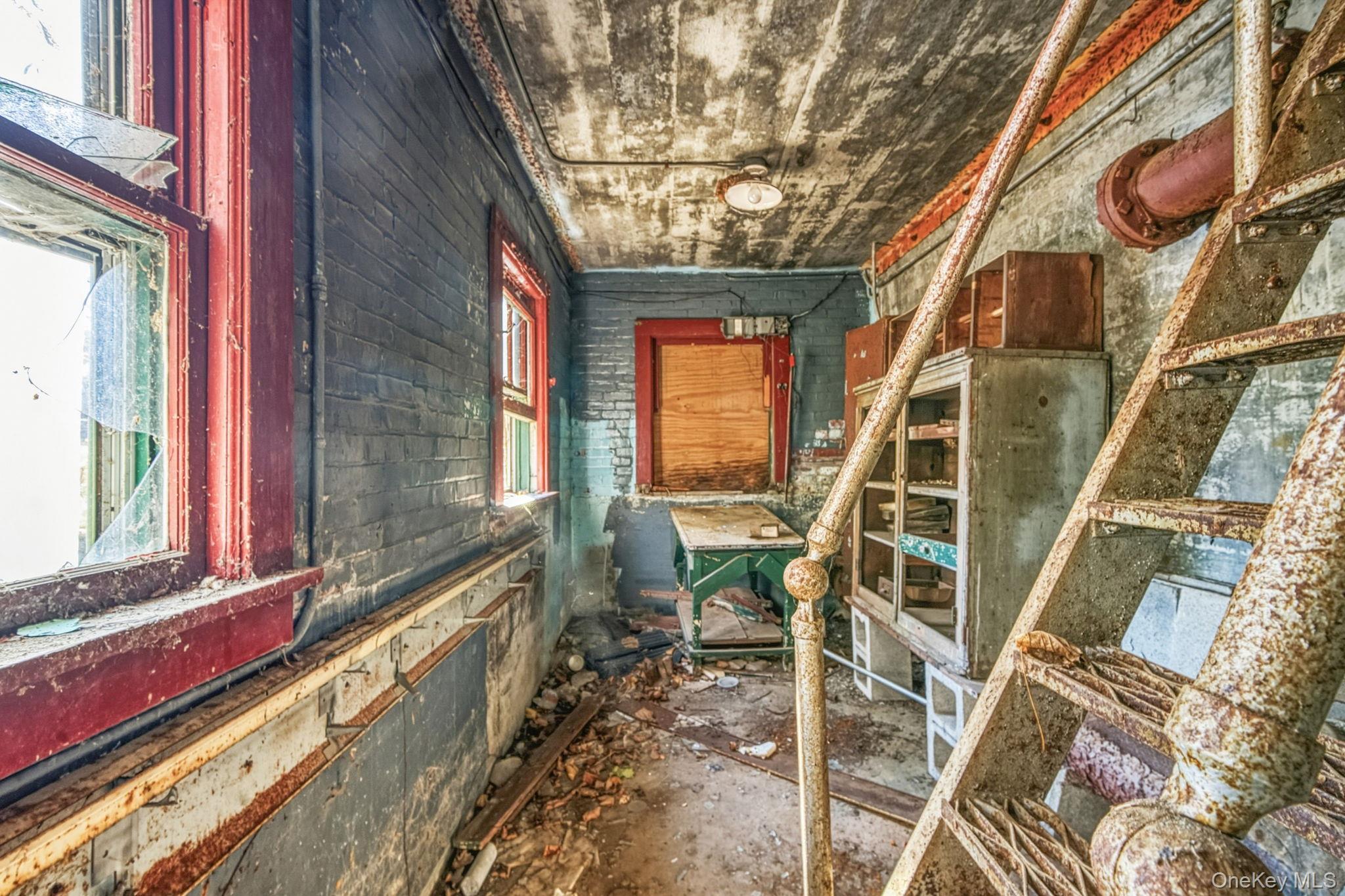 37 E Market Street, Hyde Park, NY 12538