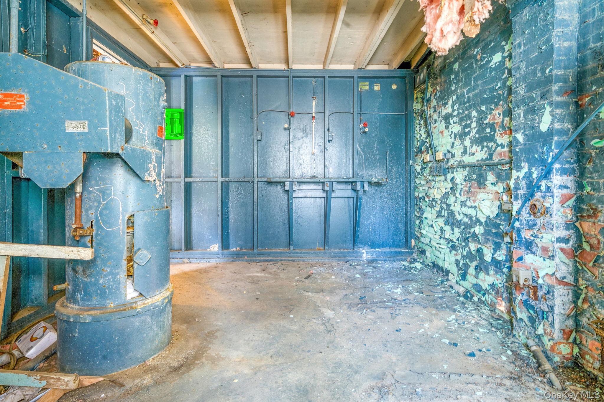 37 E Market Street, Hyde Park, NY 12538