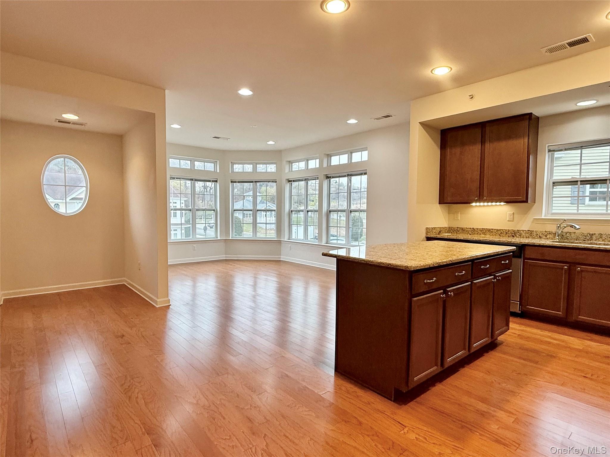 808 Egrets Landing, Carmel, NY 10512